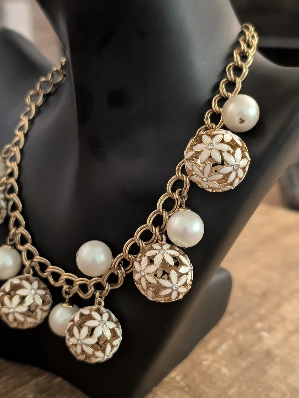 Kate Spade Set Wallflower Gold White Enamel Vintage Necklace Bracelet Earrings